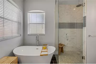 36624 Grand Island Oaks Circle, Grand Island, FL 32735 - Photo 10