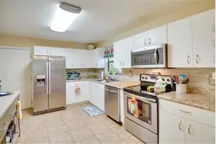 2737 Fern Palm Dr, Edgewater, FL 32141 - Photo 4