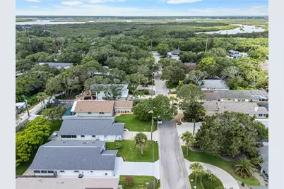 815 E 23rd Avenue, New Smyrna Beach, FL 32169 - Photo 14