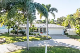 506 Yupon Ave, New Smyrna Beach, FL 32169 - Photo 1