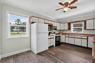 2205 Juniper Dr, Edgewater, FL 32141 - Photo 6