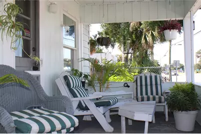 607 N Dixie Freeway, New Smyrna Beach, FL 32168 - Photo 2