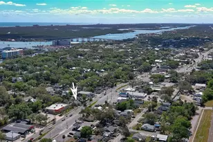 607 N Dixie Freeway, New Smyrna Beach, FL 32168 - Photo 4
