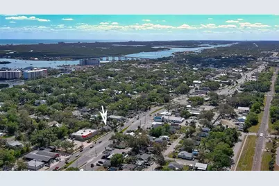607 N Dixie Freeway, New Smyrna Beach, FL 32168 - Photo 10
