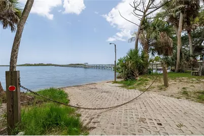 301 Water Landing Drive, Oak Hill, FL 32759 - Photo 38