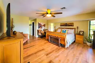 18 Riverfront Dr, Venice, FL 34293 - Photo 18