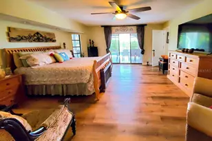 18 Riverfront Dr, Venice, FL 34293 - Photo 16