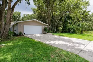 301 Water Landing Dr, Oak Hill, FL 32759 - Photo 2