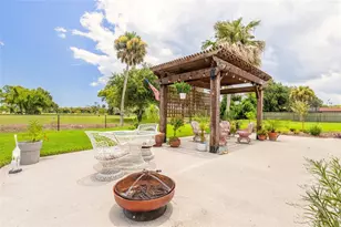 801 Fairway Dr, New Smyrna Beach, FL 32168 - Photo 6
