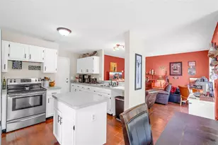 10561 Satinwood Cir, Orlando, FL 32825 - Photo 12