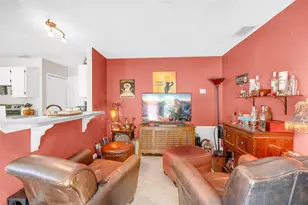 10561 Satinwood Cir, Orlando, FL 32825 - Photo 14