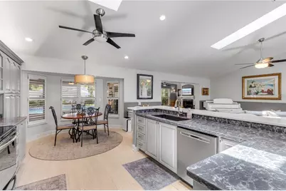 815 E 7th Avenue, New Smyrna Beach, FL 32169 - Photo 18