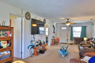 418 Falcon Ave, Edgewater, FL 32141 - Photo 4