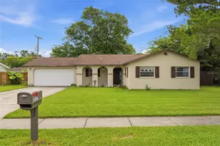 2021 Oriole Ln, South Daytona, FL 32119 - Photo 2