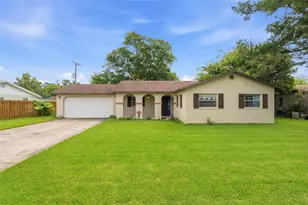 2021 Oriole Ln, South Daytona, FL 32119 - Photo 1