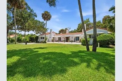 636 N Riverside Drive, New Smyrna Beach, FL 32168 - Photo 2