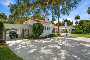 636 N Riverside Dr, New Smyrna Beach, FL 32168 - Photo 72