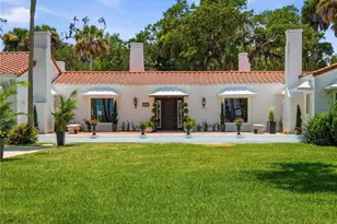 636 N Riverside Dr, New Smyrna Beach, FL 32168 - Photo 6