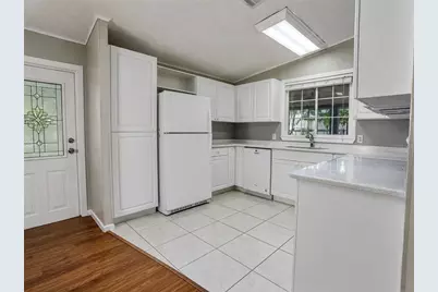 604 Topside Circle, Edgewater, FL 32141 - Photo 10