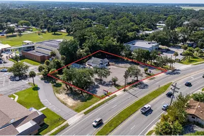 1042 N Dixie Freeway, New Smyrna Beach, FL 32168 - Photo 1
