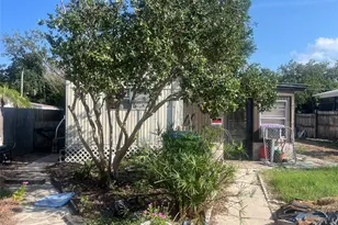 214 Indian Creek Rd, Oak Hill, FL 32759 - Photo 4
