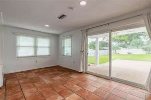 808 E 16th Ave, New Smyrna Beach, FL 32169 - Photo 12