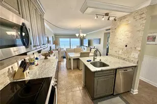 4801 Saxon Dr, New Smyrna Beach, FL 32169 - Photo 2