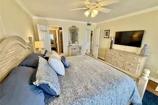 4801 Saxon Dr, New Smyrna Beach, FL 32169 - Photo 8