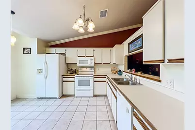 859 Yorktowne Drive, Rockledge, FL 32955 - Photo 6