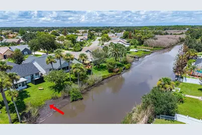 762 Pine Shores Circle, New Smyrna Beach, FL 32168 - Photo 2