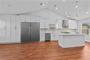762 Pine Shores Cir, New Smyrna Beach, FL 32168 - Photo 8