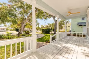 410 S Peninsula Ave, New Smyrna Beach, FL 32169 - Photo 6