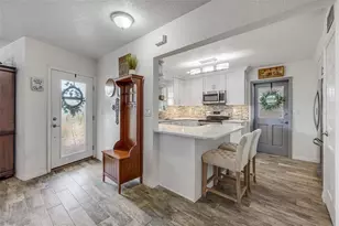 201 S Venetian Way, Port Orange, FL 32127 - Photo 6