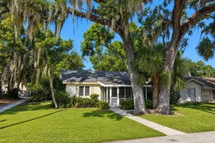 312 Hillman St, New Smyrna Beach, FL 32168 - Photo 1