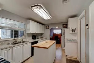 1026 Lake Ave, Edgewater, FL 32132 - Photo 10