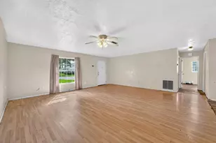 2944 Travelers Palm Dr, Edgewater, FL 32141 - Photo 8
