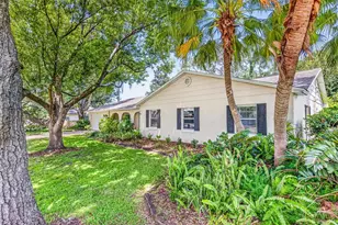 301 Valencia Ct, Winter Garden, FL 34787 - Photo 2