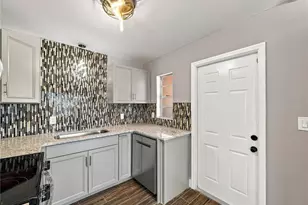 629 Cedar Park Dr, Daytona Beach, FL 32114 - Photo 12