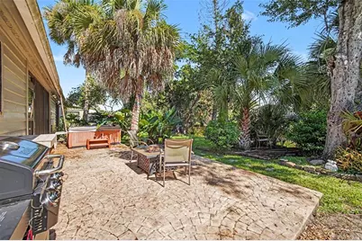 748 Pine Shores Circle, New Smyrna Beach, FL 32168 - Photo 14