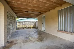 2005 Saxon Dr, New Smyrna Beach, FL 32169 - Photo 8