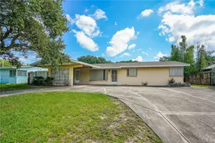2005 Saxon Dr, New Smyrna Beach, FL 32169 - Photo 2