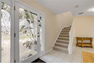 320 Due East Street, New Smyrna Beach, FL 32169 - Photo 2