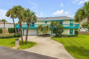 320 Due East St, New Smyrna Beach, FL 32169 - Photo 1