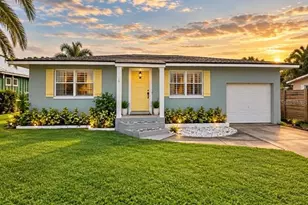 214 Desoto Dr, New Smyrna Beach, FL 32169 - Photo 1
