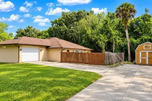 191 Nancy St, Oak Hill, FL 32759 - Photo 6