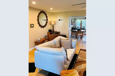 527 S Peninsula Avenue, New Smyrna Beach, FL 32169 - Photo 10