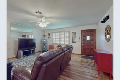 570 Oliver Drive, New Smyrna Beach, FL 32168 - Photo 2