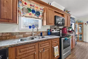 375 Beehive Dr, Oak Hill, FL 32759 - Photo 8
