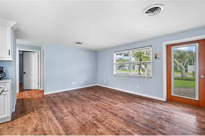 511 Evergreen Street, New Smyrna Beach, FL 32169 - Photo 2