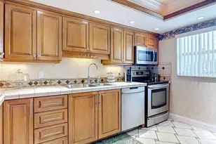 325 N Causeway, New Smyrna Beach, FL 32169 - Photo 6